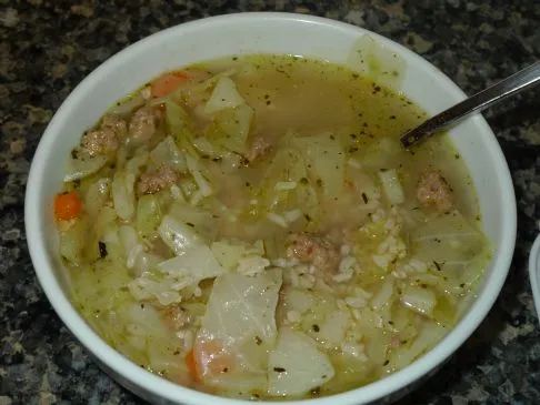 Herzhafte Putenfleischbällchensuppe