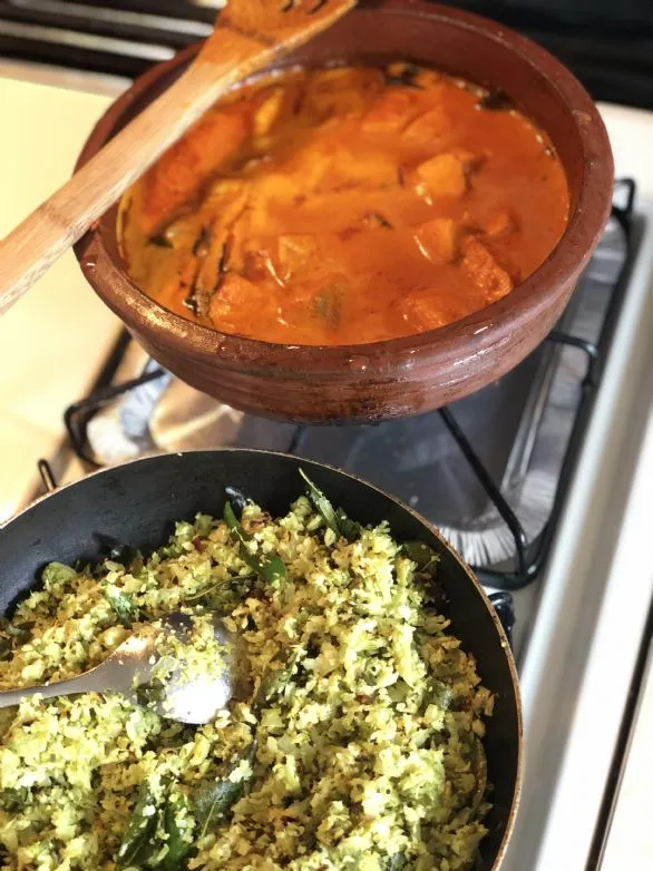 Kerala Paavika Thoran (Karela im südindischen Stil)
