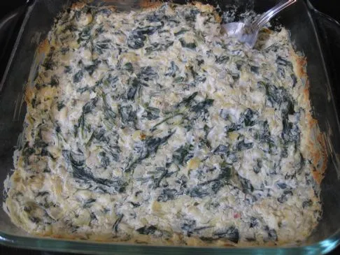 Scharfer Spinat-Artischocken-Dip