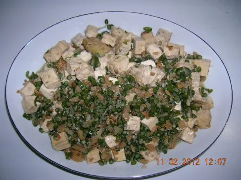 Lange Bohnen mit Tofu & getrockneten Garnelen