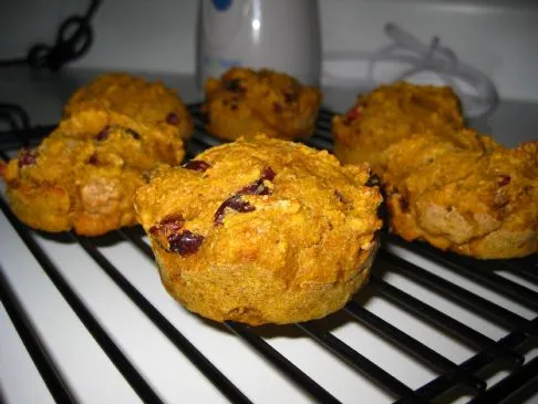 Cranberry-Kürbis-Muffins (oder Brot)