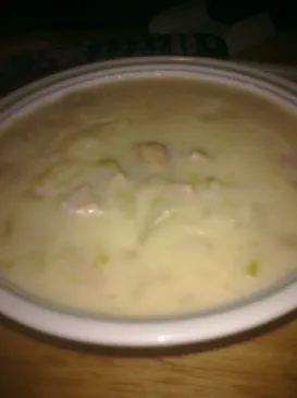 Leckere Schinken-Kartoffelsuppe