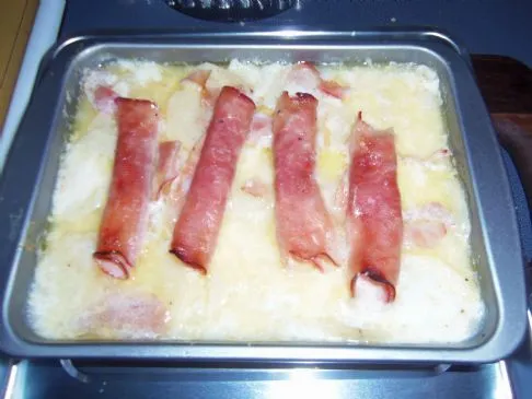 Überbackene Kartoffeln mit Schinken