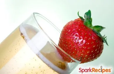 Erdbeer-Champagner-Punsch
