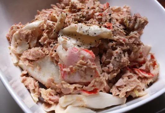 Cremiger Surimi-Salat (Dukan-Diät P/P UND P/V genehmigt!)