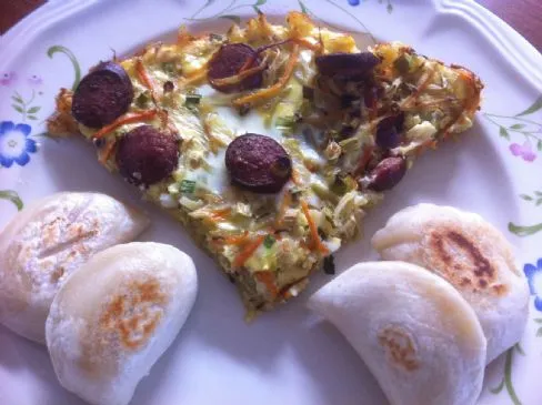 Eier und Würstchen-Polenta