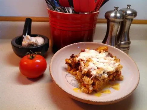 Herzhafter Nudelauflauf mit magerem Rinderhackfleisch