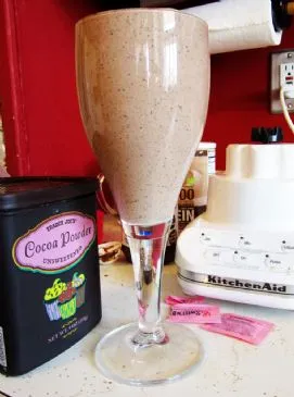 Schokoladen-Kaffee-Proteinshake (Mahlzeitenersatz)