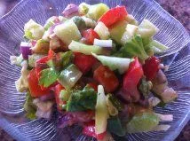 Sommerlicher Salat mit leichter Dill-Dressing
