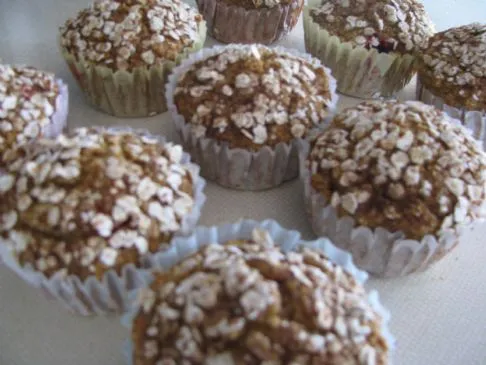 Kürbis-Cranberry-Haferkleie-Muffins