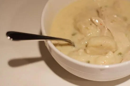 Vegetarisches Hähnchen und Knödel