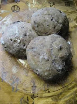 Schwarze Olivenbrötchen