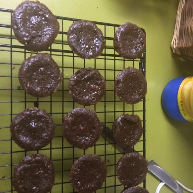 Schokoladen-Haselnuss-Brownies