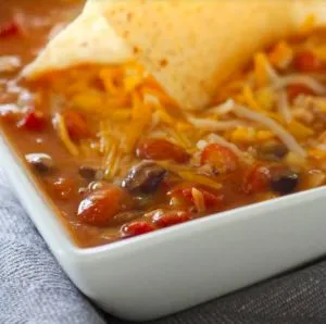 Mittagessen - Sieben-Dosen-Hühnchensuppe