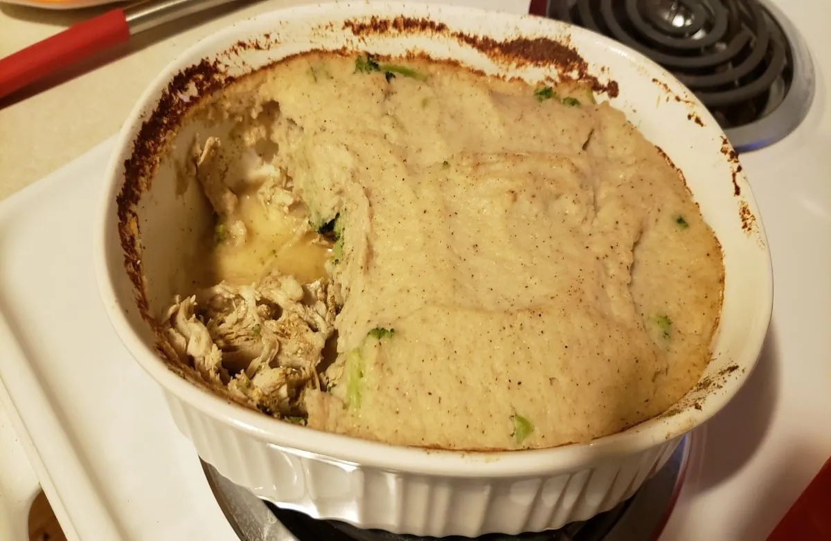 Hühnchen Divan mit Blumenkohl Alfredo