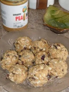 No-Bake Haferflocken Proteinbällchen