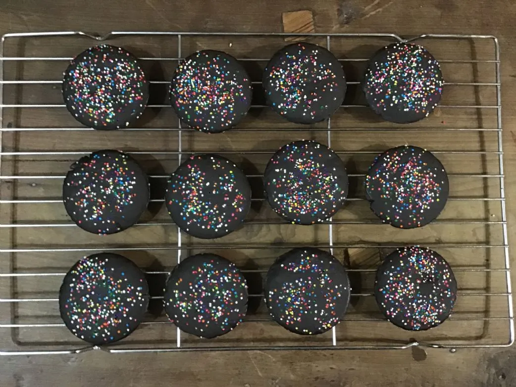 Schokoladenkekse mit Streuseln