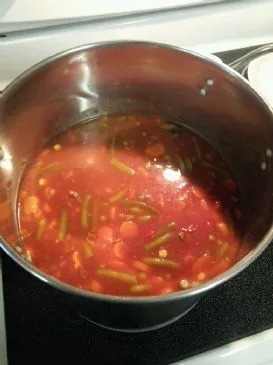 Gemüse-Rindfleischsuppe