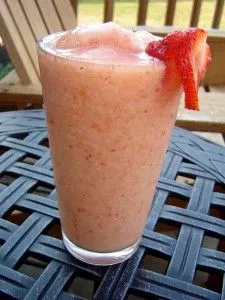Erdbeer-Pfirsich-Allfrucht-Smoothie