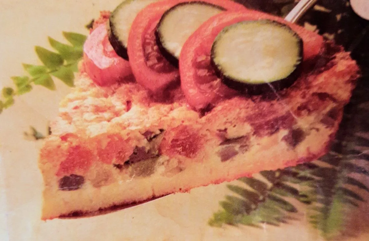 Unmöglicher Zucchini-Tomaten-Kuchen