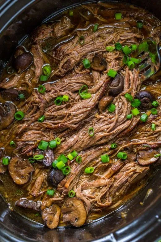 KETO Rinderbrust im Slow Cooker