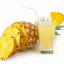 Ananas-Zitron-Ingwer-Saft (Entsafter-Rezept)