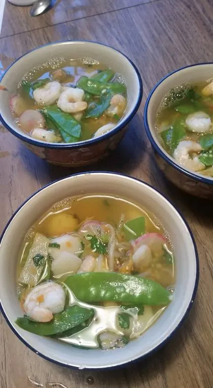 Pad Thai Suppe für Low-Carber