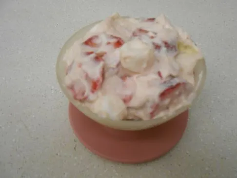 Fettfreier Erdbeer-Cheesecake-Salat