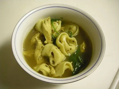 Audris Curry-Hähnchen-Tortellini-Suppe