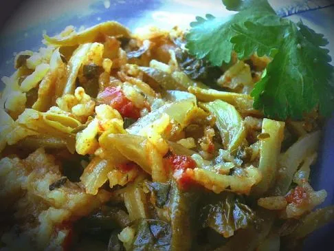 Veg Pulao mit mehr Gemüse und weniger Reis