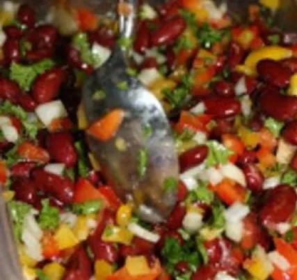 Mediterraner Bohnensalat