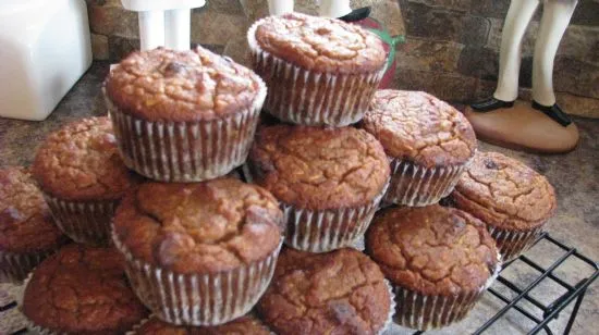 Bananen-Walnuss-Rosinen-Muffins (gluten- und zuckerfrei)