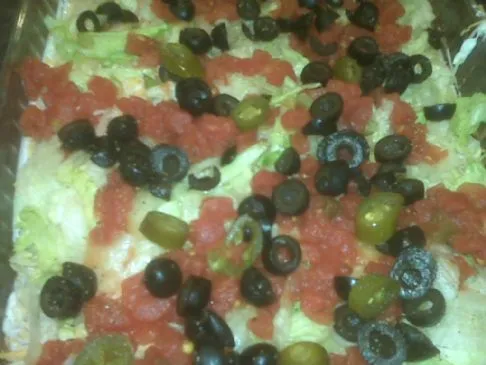 Sündhaft guter vegetarischer 7-Schichten-Bohnen-Dip