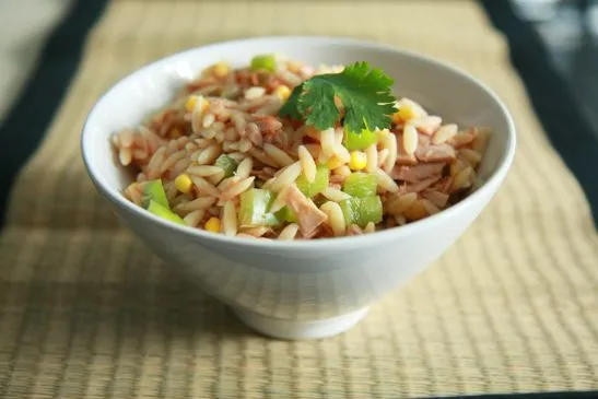 Thunfisch-Koriander-Orzo-Salat