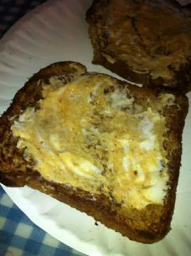 Französischer Toast mit Erdnussbutter und Frischkäsefüllung