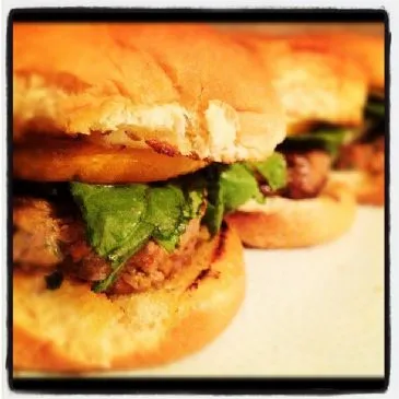 Curry-Rindfleisch-Slider / Burger