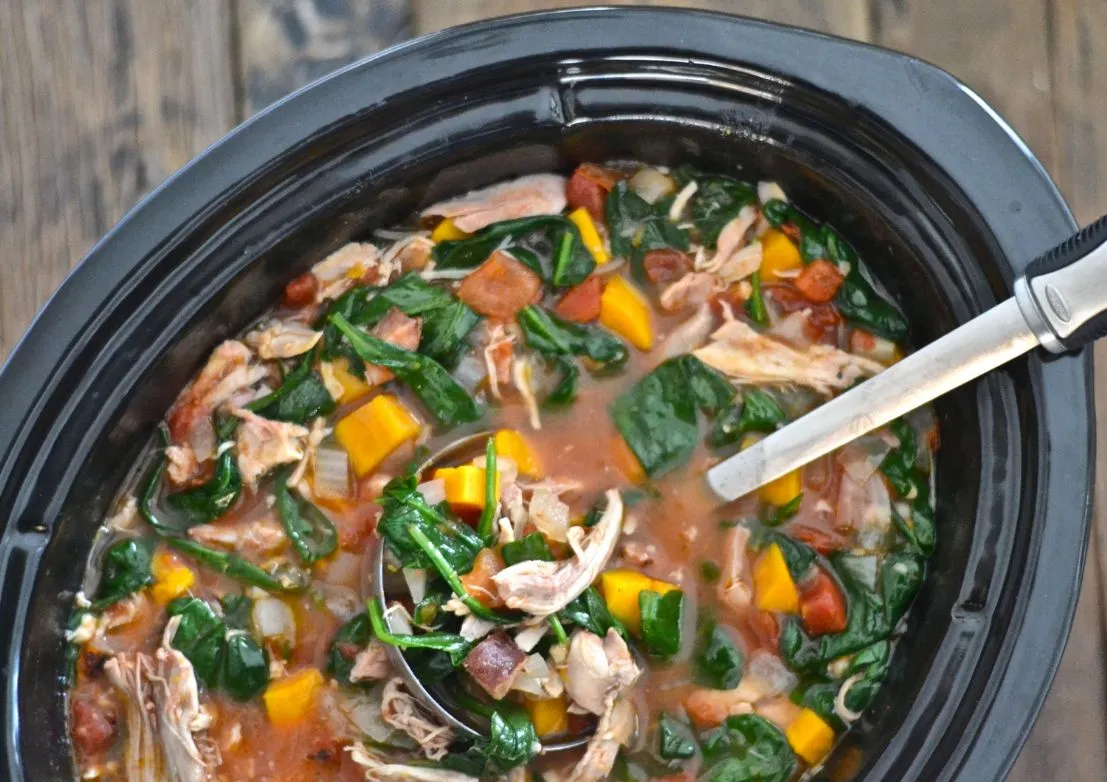Hühnchen- und Spinateintopf aus dem Slow Cooker
