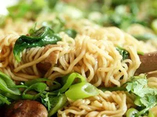 Hausgemachte Ramen-Nudeln