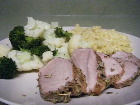 Kräutergerösteter Schweinelendenbraten