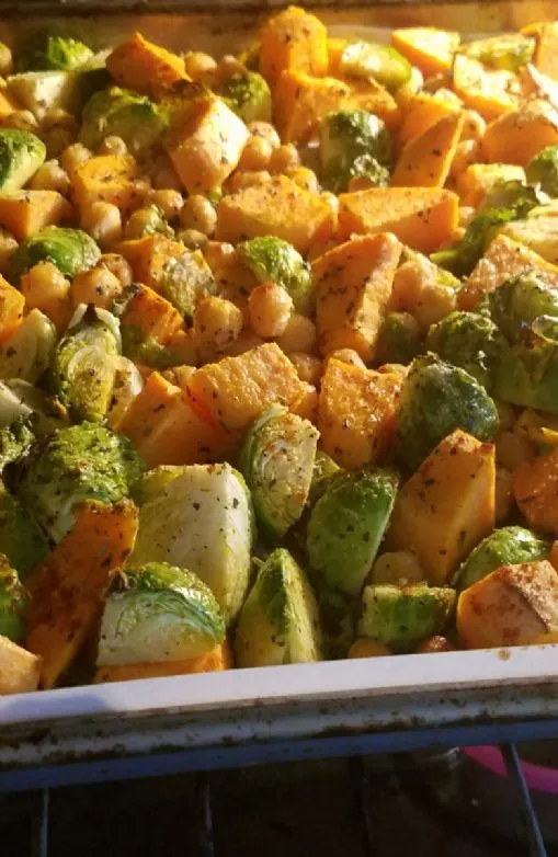 Geröstete Süßkartoffel-Mahlzeitvorbereitung