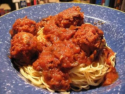 Schwarze Augenbohnen & Tempeh-Bällchen - Appetit auf Reduktion