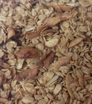 Vanille-Mandel-Kokos-Granola (1/4 Tasse Portion)