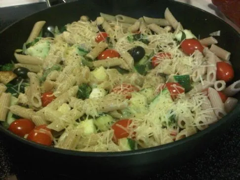 Alles außer der Küchenspüle: Penne-Pasta mit Weißwein