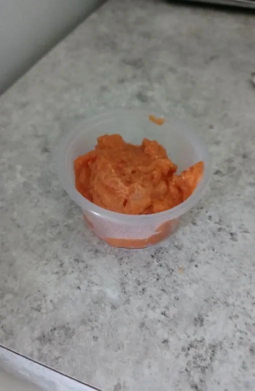 Hausgemachter gerösteter Paprika-Hummus (VEGAN)