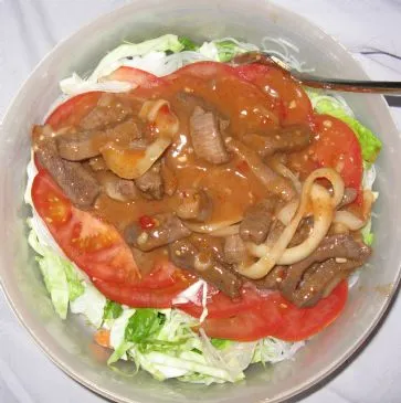 Thailändischer Steak-Salat