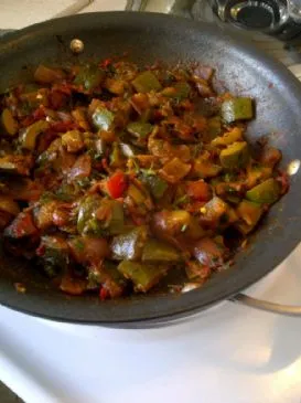 Deeptis würzige indische Zucchini (Subji)