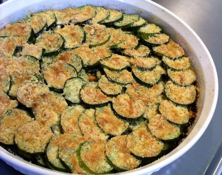 Zucchini-Gratin (Cheddar)