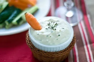 Cremiger Dill-Dip