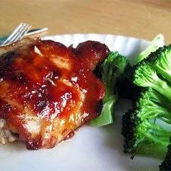 Überbackene Teriyaki-Hähnchenschenkel (mit Haut und Knochen)