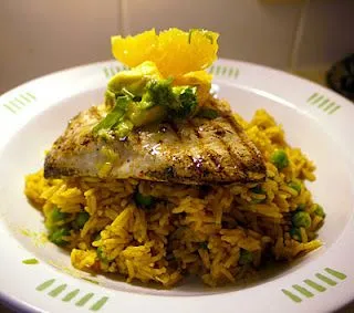 Hai mit Orangen-Avocado-Salsa